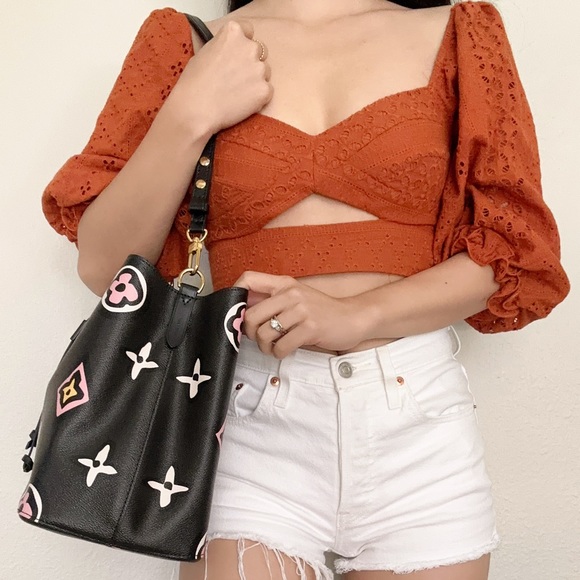 Louis Vuitton Neo Noe MM Black Bucket Bag Wild at Heart Giant Monogram Pink - Picture 3 of 12